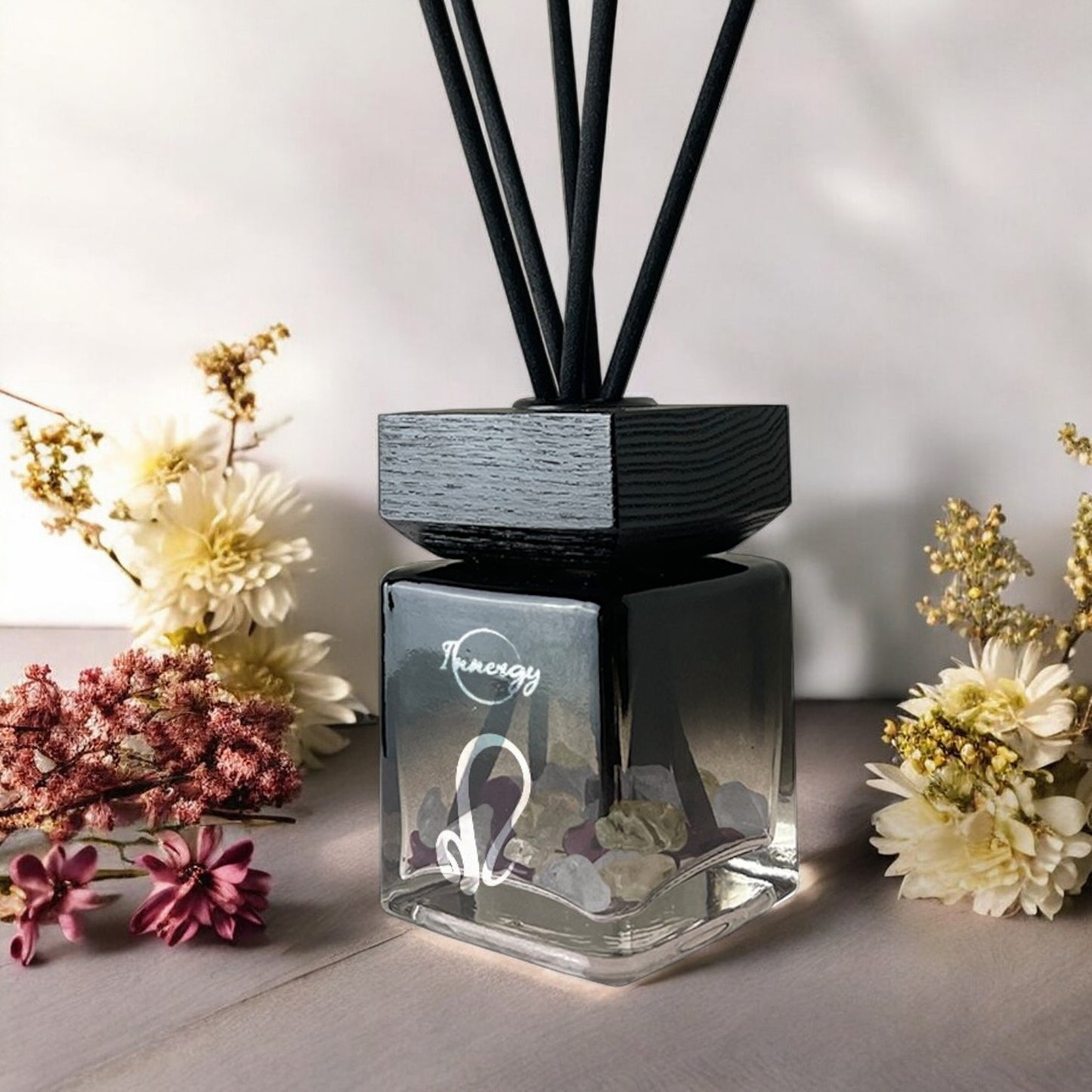 Leo Zodiac Crystal-Enhanced Reed Oil Diffuser, Sunshower Mist Scent, 100ml