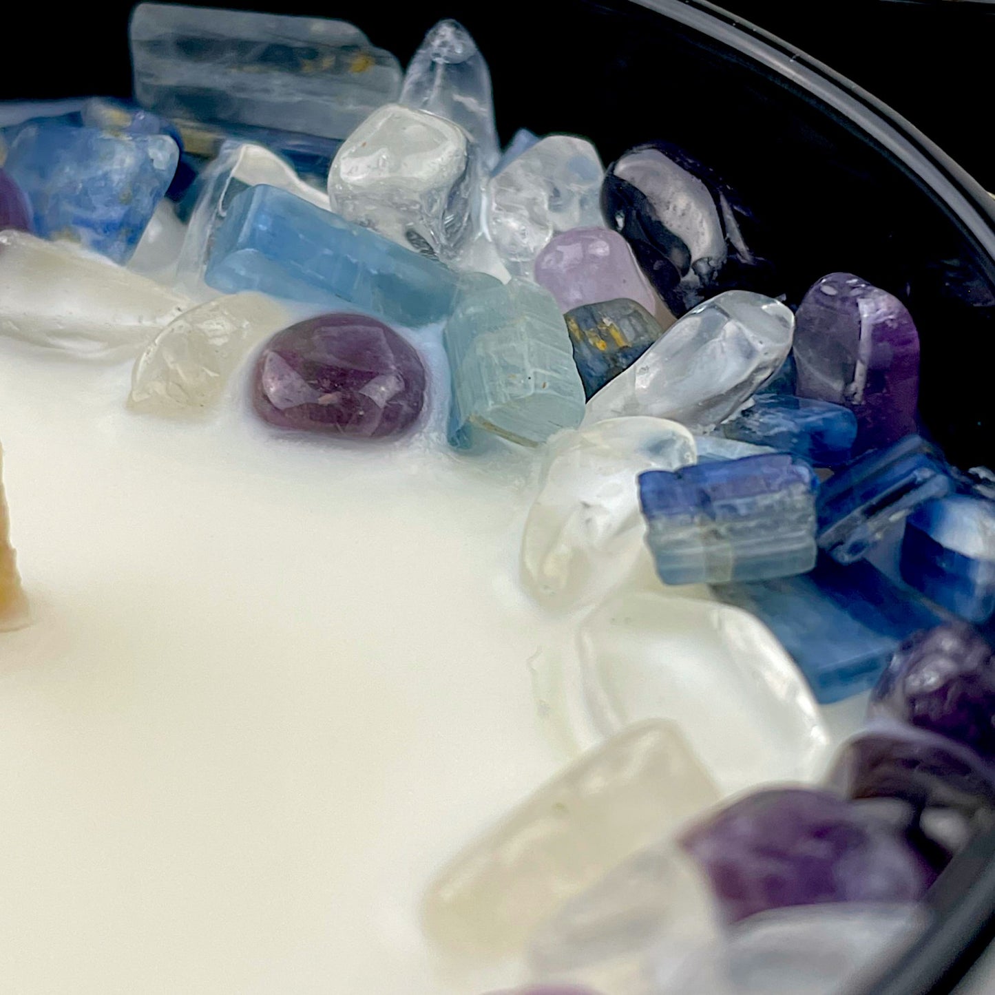 Pisces Zodiac Crystal Candle with Kyanite, Amethyst, and Crystal Quartz | Coconut-Soy Wax Candle, 9oz